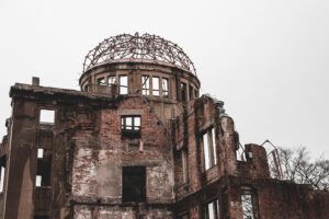 Ohne Rüstung leben: Hiroshima und Nagasaki 1945 – heute